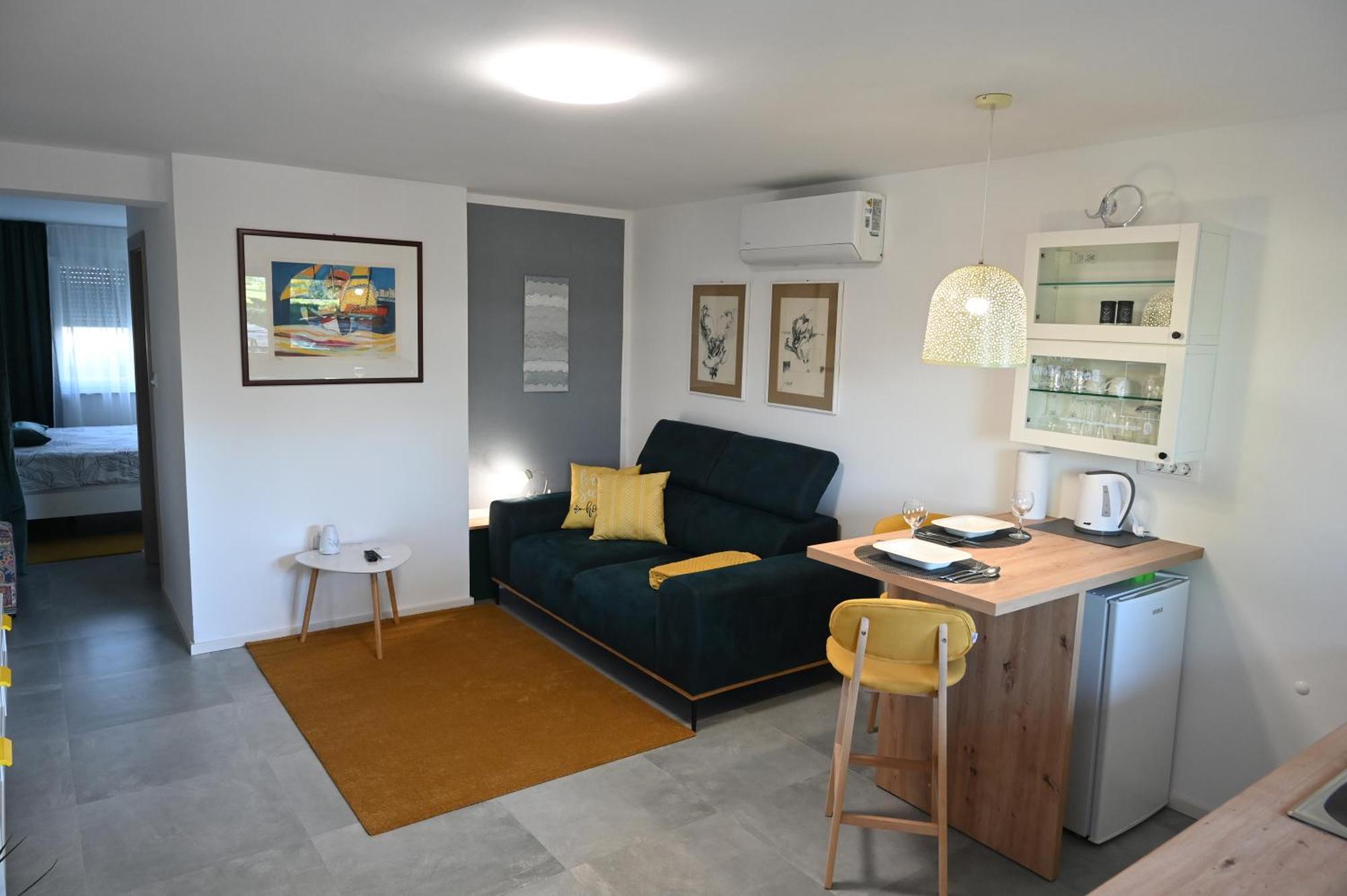 -self Check In,free Parking Apartmán *