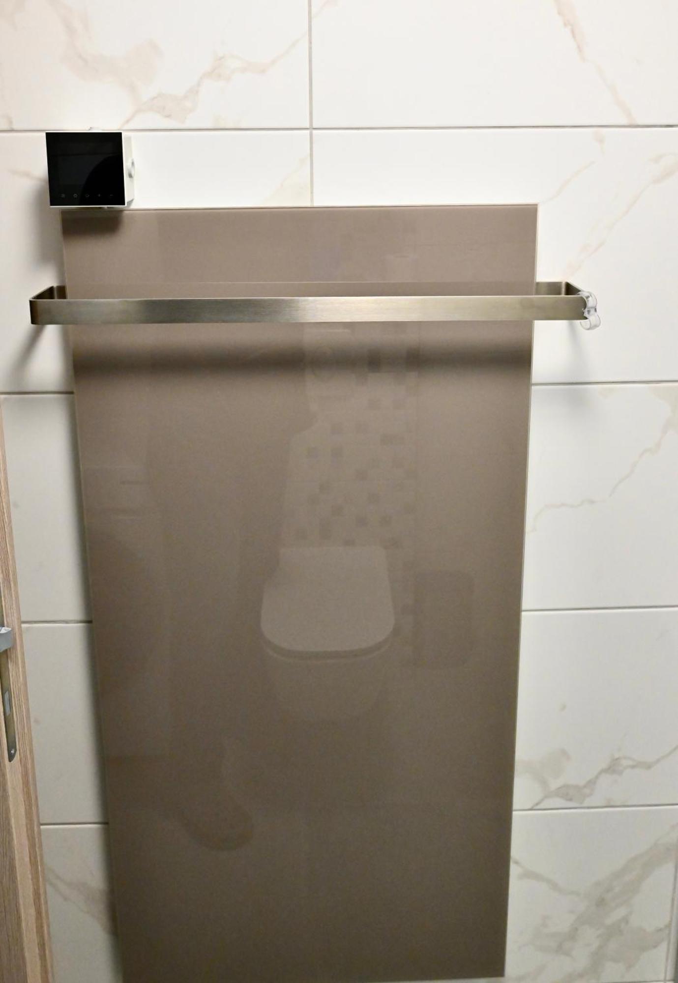 -self Check In,free Parking Apartmán *